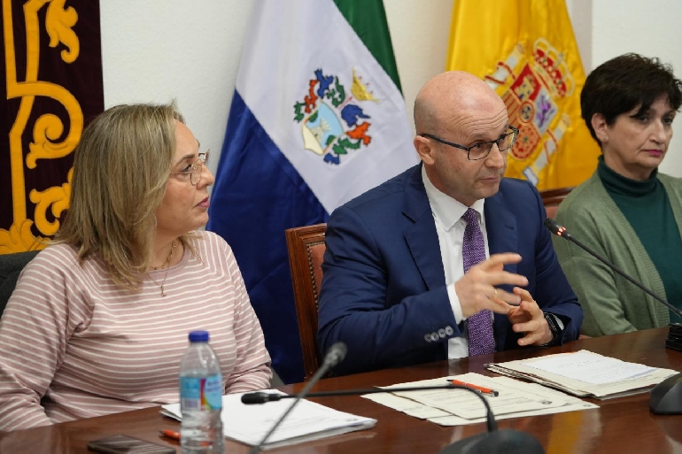 Cs pide que se acelere la contratación del mantenimiento de los aparcamientos municipales