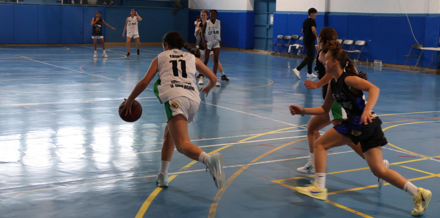 Equipo minis del CP Mijas se miden en un amistoso antes de sus partidos oficiales. 