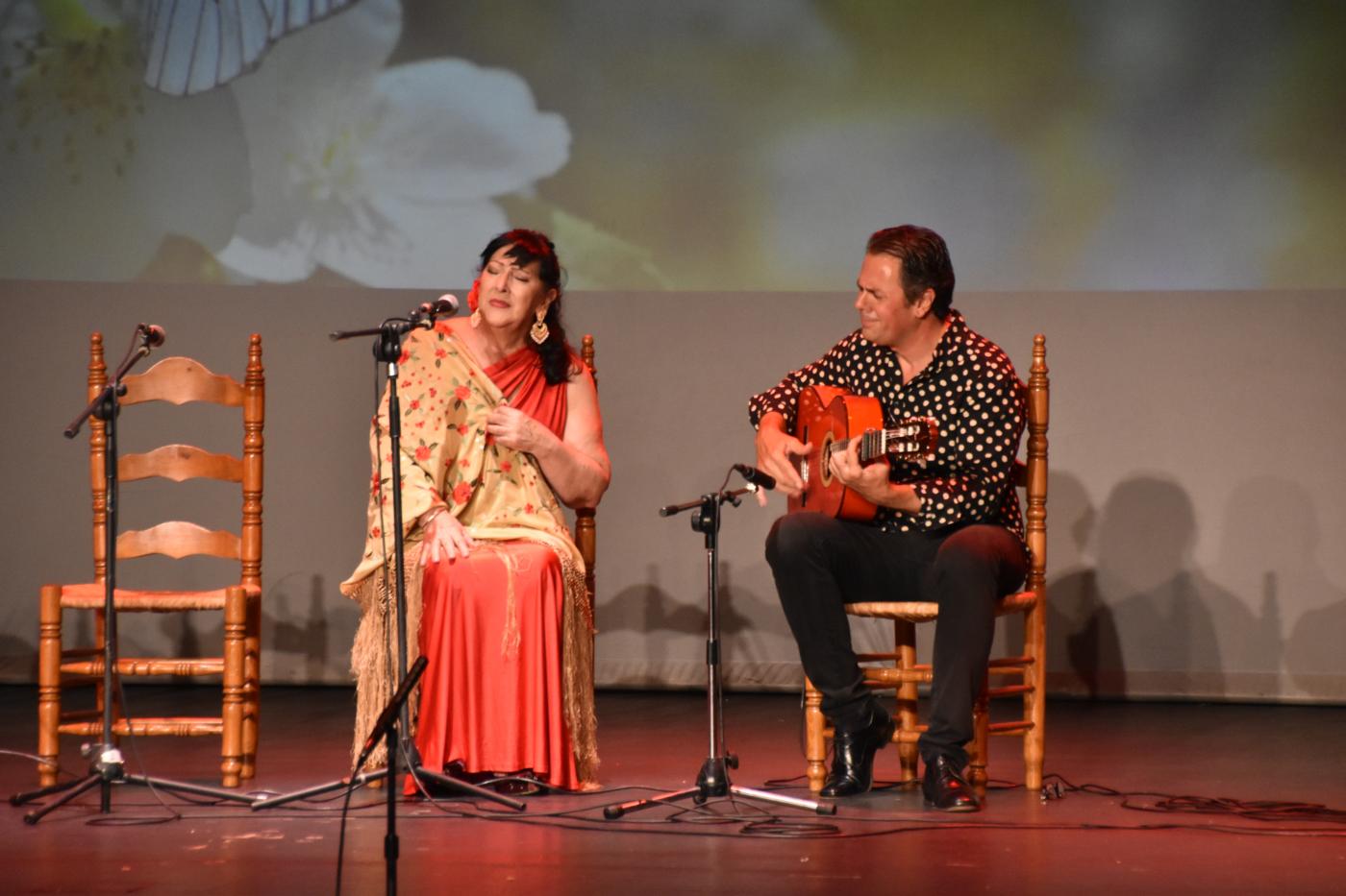 Éxito en el espectáculo de fin de curso de la Peña Flamenca El Gallo