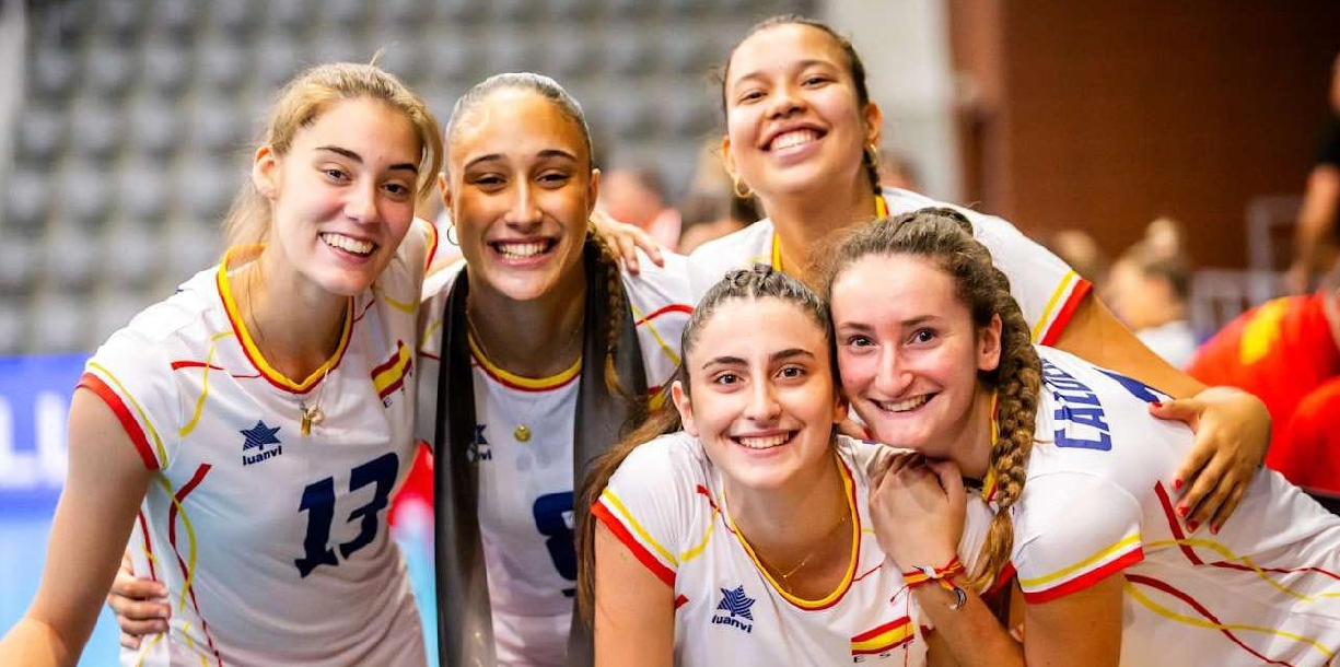 La jugadora de vóley Manuel Altieri, con España en el Mundial sub-19