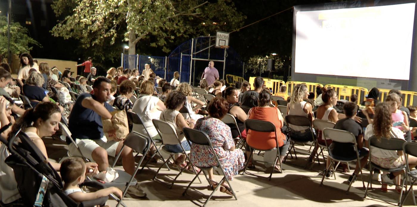 Foto del Cine de Verano del pasado año en el parque María Zambrano. MIJAS COMUNICACIÓN