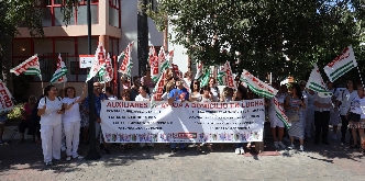 Las trabajadoras de Ayuda a Domicilio protestan por el “retraso” en el pago de sus nóminas