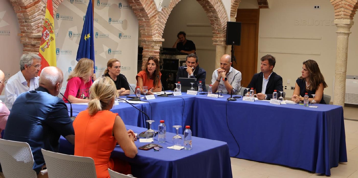 La Costa del Sol muestra su preocupación por la proliferación del alga asiática