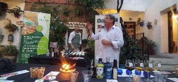 La cultura del aceite del oro líquido, protagonista en Mijas
