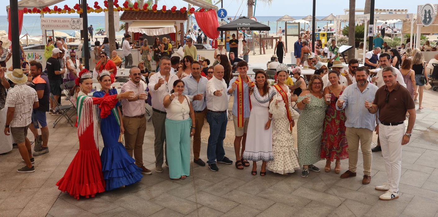 Abre al público la esperada Feria de Día de La Cala en la plaza del Torreón