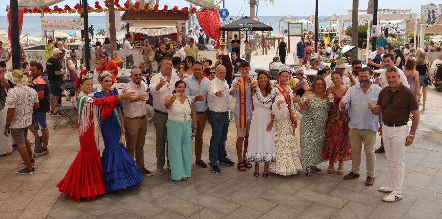 Abre al público la esperada Feria de Día de La Cala en la plaza del Torreón