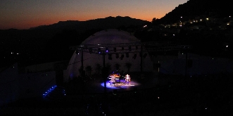 Crónica de un festival de teatro: del susurro de un maestro a la voz de un pueblo